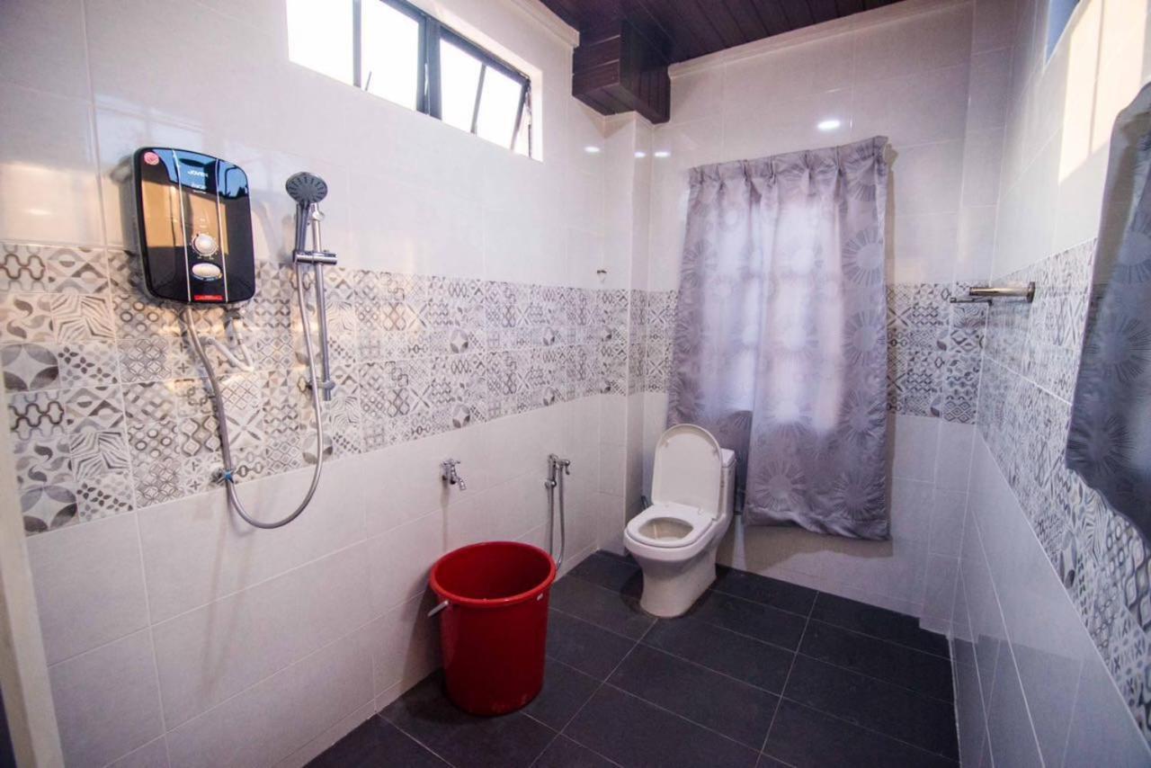 Wan Danisha Villa Inn Kota Bharu Exterior foto